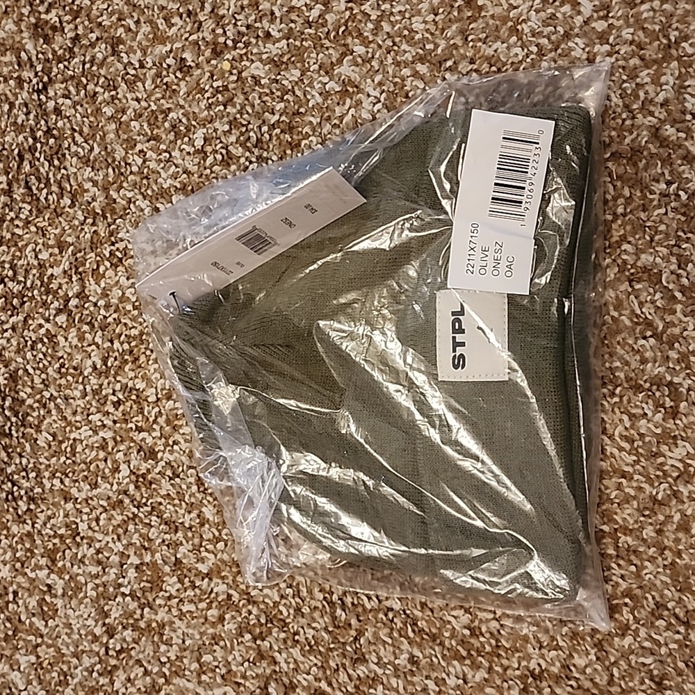 Staple - Jeff Staple BNWT in bag - beanie